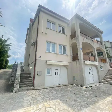 In 42263 Lägenhet Jadranovo